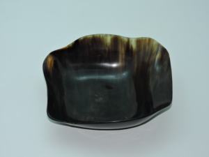 Cuenco decorativo hecho a mano con diseño de cuerno de búfalo auténtico, cuenco para servir, cuenco para ensalada, precio de fábrica. - Product Image 3