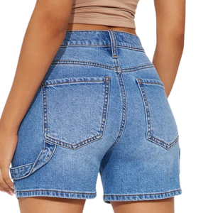 Shorts en jean délavé bleu clair pour femme, coupe décontractée, taille basse, bords bruts, fermeture boutonnée, en coton respirant - Product Image 4