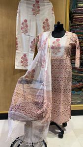 สินค้ามาใหม่ แบรนด์ RN ชุดสัลวาร์ คามีซ ผ้าฝ้ายแท้ พิมพ์ลายสวยงาม ชุดเสื้อ-กางเกง-ผ้าคลุมไหล่ แห้งเร็ว เหมาะสำหรับฤดูร้อนและฤดูใบไม้ผลิ คุณภาพหรูหรา ราคาขายส่ง - Product Image 3