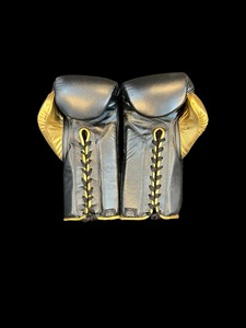 Gants de boxe personnalisables No Boxing No Life, pour entraînement et sparring, fermeture auto-agrippante, évacuation de l'humidité, cuir de vachette de haute qualité - Product Image 3