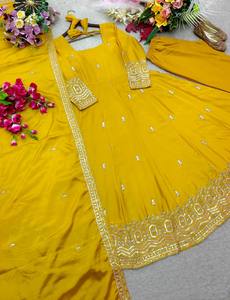 Traje Salwar de Algodón Amarillo Bordado con Dupatta, Largo hasta el Suelo, Ropa Tradicional India y Pakistaní para Mujer, para Todas las Temporadas - Product Image 3