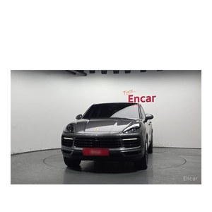 Porsche Cayenne 3.0 Coupé 2024, 48 374 km, Boîte Automatique, Sièges en Cuir, Volant à Gauche avec Caméra Arrière - Product Image 3