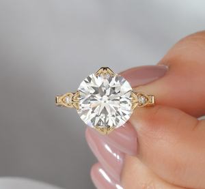 Anillo Solitario de Diamante Corte Redondo Art Deco de 2.00CT, Oro Sólido de 14K con Certificado IGI, Regalo para Novias - Product Image 1