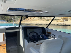 Bateaux de luxe H-O-C 33 E-x-p-l-o-r-e-r de qualité supérieure - Product Image 2