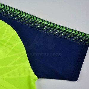 Durable <b>Athletic</b> Men Soccer Uniform Breathable Mesh Material Lightweight Jersey And Shorts Set For Soccer Team Training - Product Image 6