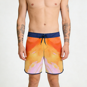 Shorts de playa de primera clase para hombre, elásticos, de gimnasio, de spandex y poliéster, con bolsillo, de secado rápido y transpirables. - Product Image 4