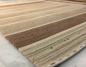 Alfombra Lori Moderna de Tono Tierra con Rayas, Tejida a Mano en Lana, Reversible, Resistente al Fuego, Lavable, Antideslizante, con Diseño Floral, Apta para Mascotas - Product Image 2