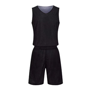 Conjunto de Uniforme de Baloncesto de Diseño Personalizado, Jersey y Pantalones Cortos de Malla de Poliéster Antibacterianos, Ropa Deportiva Transpirable para Equipos - Product Image 1
