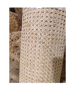 Matériau tissé en rotin naturel pour la fabrication de meubles, portes d'armoires, dossiers de chaises et décoration intérieure - Product Image 1