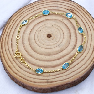 Pulsera de Plata de Ley 925 al por Mayor, Chapada en Oro Amarillo, con Topacio Azul Natural Ovalado Engastado en Bisel, Joyas Memoria - Product Image 4
