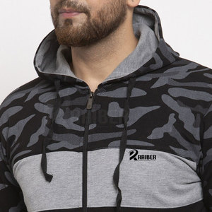 Conjunto Deportivo Duradero para Hombre, Diseñado para Entrenamientos Intensos y Looks Casuales Relajados, en Venta - Product Image 4