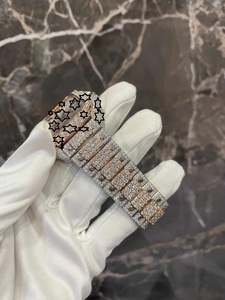 Montre mécanique carrée pour homme en or rose, style hip-hop de luxe, entièrement sertie de moissanite - Product Image 3