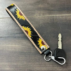Porte-clés en cuir tressé fait main en forme de tournesol pour clés de voiture, élégant et durable, porte-clés en cuir de vache, accessoire cadeau - Product Image 4