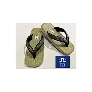 Pantuflas de tela ecológicas, seguras y limpias, aprobadas por el cliente, ideales para la playa, caminatas informales y uso diario en el hogar. - Product Image 1
