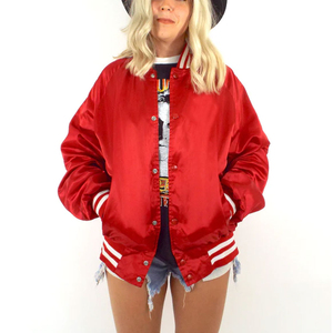 Vestes en satin pour femmes, en tissu uni et à séchage rapide, pour la saison hivernale, style tendance, vestes universitaires en satin pour femmes. - Product Image 1