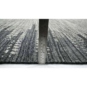 พรมของศิลปินพรมมือแบบชาวสวีเดนพรมทรง kilim ขนาด52 "ดีไซน์รังผึ้งสีดำและสีเงินสำหรับตกแต่งห้องนั่งเล่นหรือห้องนอน - Product Image 2