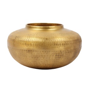 Nouveau pot de fleurs en métal écologique de qualité supérieure, tendance, durable et élégant, idéal pour la décoration des plantes d'intérieur et d'extérieur - Product Image 4