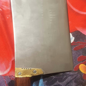 Cuchillo de carnicero profesional PW-G de alta resistencia, hoja ancha plateada, mango de madera marrón, empuñadura dorada, para cocina - Product Image 6