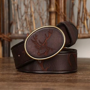 Nuevo Cinturón de Cuero Vacuno para Hombre con Hebilla Lisa Grabada con Láser Estilo Vintage y Hebilla de Cobre - Product Image 4
