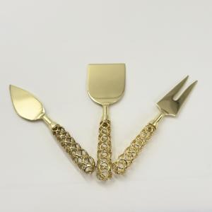 Ensemble de 3 couteaux à fromage en acier inoxydable doré de qualité supérieure, fabriqués à la main, avec manche en fil de fer, pour la présentation sur la table - Product Image 4