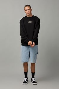 Sudadera Premium Unisex de Corte Regular, Negra, para Invierno, con Logotipo Frontal, 300g, Tejido de Algodón, Silueta Cómoda y Relajada - Product Image 5