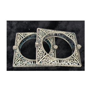 Low Market Price Hot Selling Round Pattern 925 Sterling Oxidised <b>Silver</b> Blue Stone Studded <b>Girls</b> Ethnic Wear Polki Bangles - Product Image 4