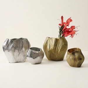 <b>Unique</b> Hammered Ceramic Flower <b>Vase</b> Handcrafted Metallic Dimpled Decorative Tabletop <b>Vase</b> For Home Living Room And Wedding Decor - Product Image 4