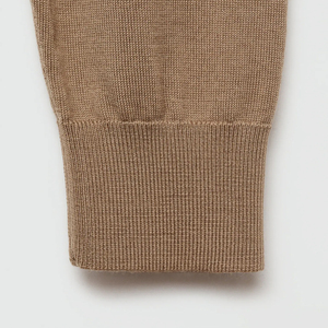 Pull en coton 100% tricoté sur mesure pour homme, respirant, confortable, de haute qualité, avec logo et taille personnalisés - Product Image 3