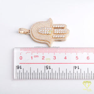 Collar de Lujo con Colgante de Mano, Estilo Hip Hop Premium - Product Image 3