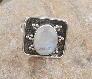 925 Sterling <b>Silver</b> Bezel Setting Rainbow Moonstone Handmade Classic <b>Boho</b> Dainty Solitaire Wedding <b>Ring</b> Certified Jaipur - Product Image 4