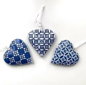 Adorno Decorativo de Metal en Forma de Corazón para Árbol de Navidad y Decoraciones de Temporada - Product Image 2
