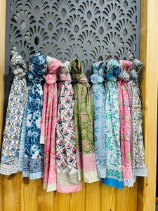Elegant printed cotton <b>sarong</b> lightweight beach wrap floral cover up handmade summer scarf swimwear cover skirt shawl for women - Product Image 4