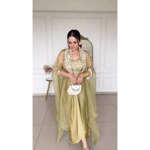 Lehenga Saree Dorado Listo para Usar de RTC Designer, Talla Única para Fiestas, Vestidos de Noche - Product Image 6