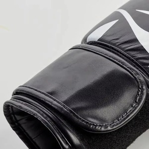 Guantes de Boxeo de Cuero para Hombres, Mujeres y Niños, Guantes de Kickboxing Transpirables con Cierre de Gancho y Bucle, Ligeros y Absorbentes de Impactos - Product Image 6