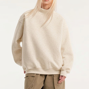 Sweat-shirt personnalisé pour femme à col montant en molleton de coton brossé avec patch logo en chenille, coupe décontractée et finition délavée - Product Image 3