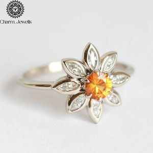 Anillo de compromiso y eternidad Charm_Jewells para mujer, chapado en oro rosa de 18K, plata, moissanita talla cojín, engaste clásico de puntas, IGI - Product Image 3