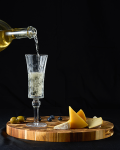 Planche à découper ronde en teck massif et acacia certifiée FSC, avec poignée, compatible lave-vaisselle, écologique, pour la cuisine - Product Image 3