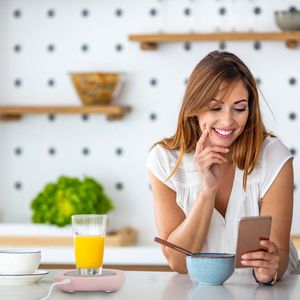 Scaldatazze Elettrico USB con Spegnimento Automatico, 3 Impostazioni di Temperatura per Ufficio, Ideale per Riscaldare Tè, Latte o Bevande - Product Image 4