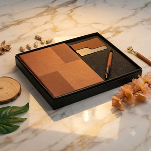 Coffret Cadeau d'Entreprise Premium : Agenda en Cuir Marron Relié avec Plaque Métallique, 192 Pages, Stylo, Porte-Cartes de Visite, pour Bureau Exécutif - Product Image 4