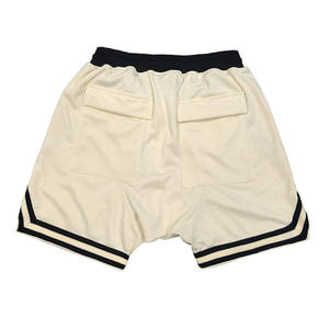Shorts décontractés pour hommes en tissu peigné avec poche avant, broderie de logo personnalisée, style urbain, couleur unie, 100 % coton, coupe-vent et respirant - Product Image 4