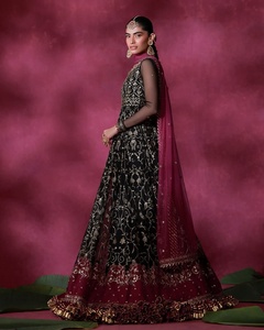 Salwar Kameez pakistanais de marque haut de gamme pour femmes, idéal pour les occasions de fête et de plage, en viscose, anti-humidité et séchage rapide - Product Image 3