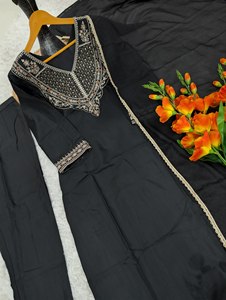 Ensemble Kurta et pantalon droit brodé noir de créateur pour femme, tenue de soirée, Salwar Kameez pakistanais avec Dupatta - Product Image 5