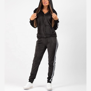Conjunto Deportivo de Dos Piezas para Mujer, Talla Grande, con Capucha y Pantalones Deportivos, Logotipo Reflectante en la Espalda, Venta al Por Mayor OEM - Product Image 1