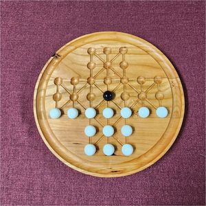 Juego de Mesa Jackaroo de Madera con Acabado en Nogal de Lujo, Profesional, de 14 Pulgadas, Juego de Estrategia, Regalo Corporativo de Alta Gama - Product Image 1
