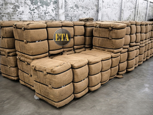 กระสอบทรายเฮเซียน ขนาด 26 x 14 นิ้ว น้ำหนักกระสอบละ 135 กรัม ขอบเย็บอย่างดีที่ปากกระสอบ เย็บด้วยด้าย HK Herakle มีเชือกผูก 2 เส้น สำหรับส่งออก - Product Image 3