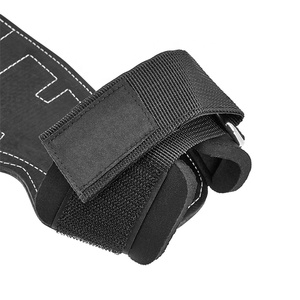 Almohadilla de agarre de mano para levantamiento de pesas personalizada, empuñaduras de gimnasio adicionales, almohadillas de agarre de Palma de goma para entrenamiento cruzado con relleno de neopreno - Product Image 6