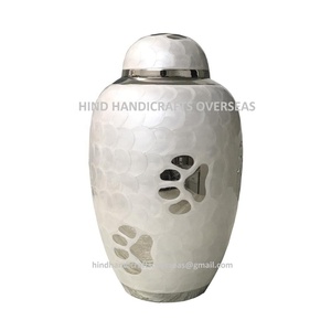 Urnas de Cremación de Latón y Mármol Azul Estilo Americano para Cenizas Humanas, Hechas a Mano en India - Product Image 6