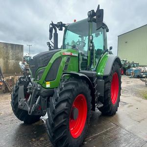 Tractor de orugas FENDT 513 VARIO, motor de 130 HP, toma de fuerza de 115 HP, 4WD, 50KM, 520/70R38, para uso agrícola, bomba, ¡compre ahora! Calidad premium. - Product Image 4