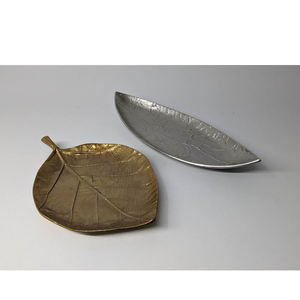 Bandejas redondas de aluminio de moda para servir en el hogar, hotel o restaurante, diseño moderno en color dorado decorativo. - Product Image 5