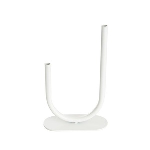 แจกันดอกไม้โลหะทรงตัวยูแบบท่อคู่ สีขาว ดีไซน์หรูหรา สำหรับตกแต่งโต๊ะงานแต่งงาน หรืองานเลี้ยงต้อนรับ - Product Image 1